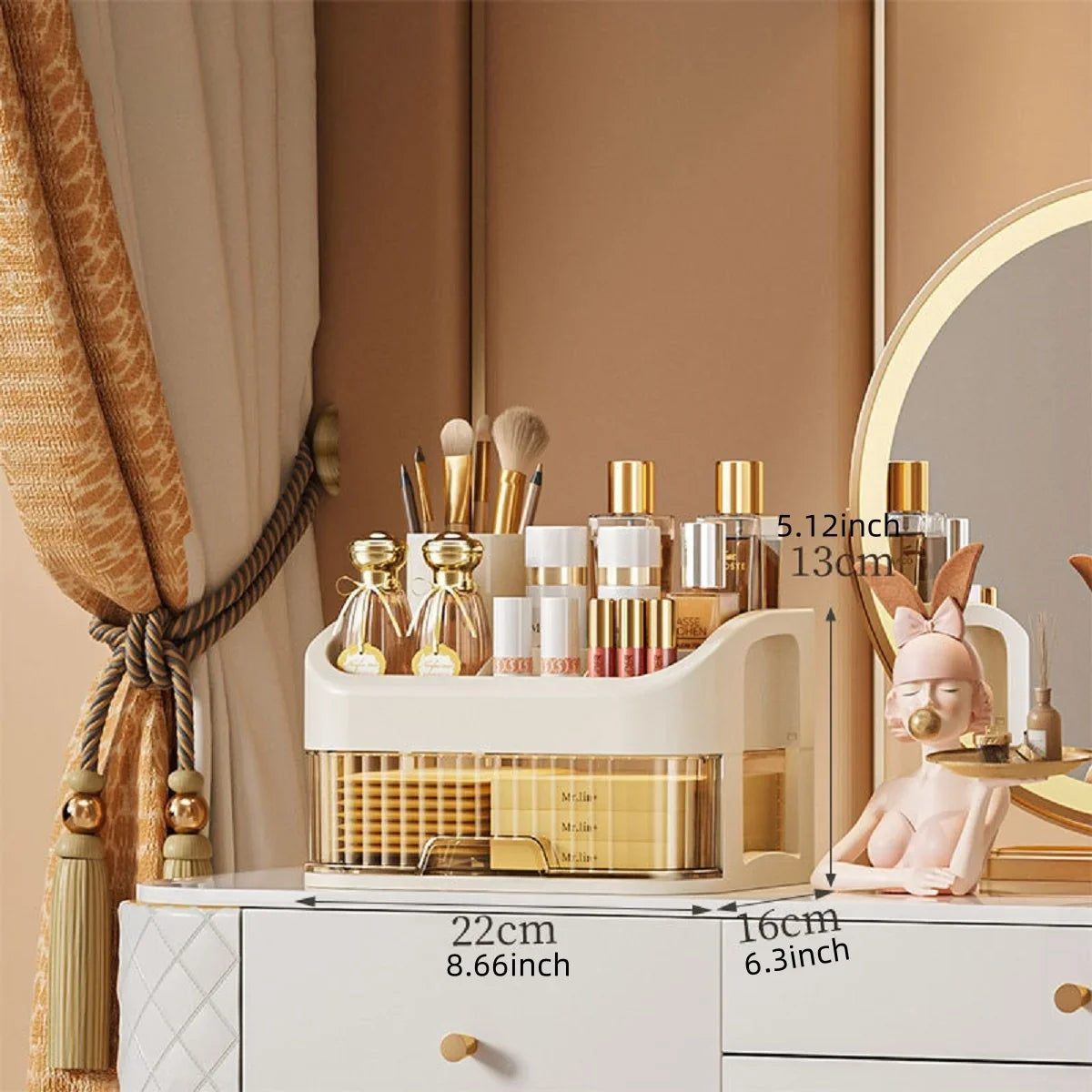 Multi-layer Cosmetics Storage