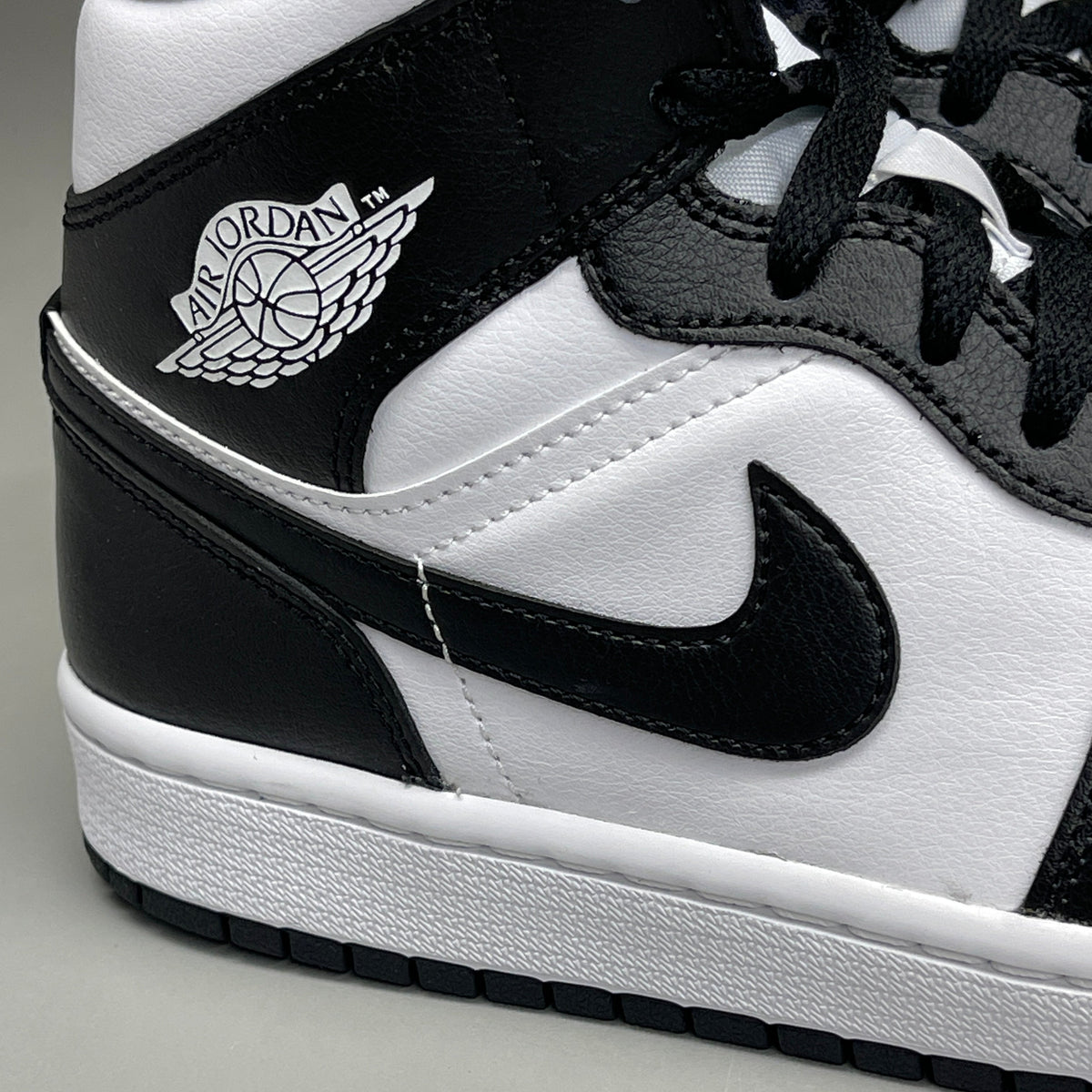 NIKE AIR JORDAN 1 - Mid Panda Women's